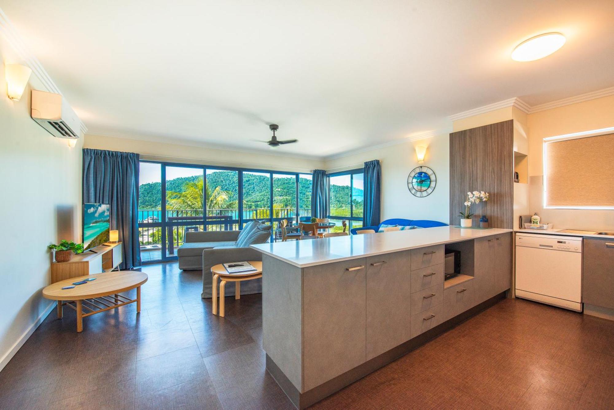 Coral Sea Vista Apartments Ерлі-Біч Екстер'єр фото
