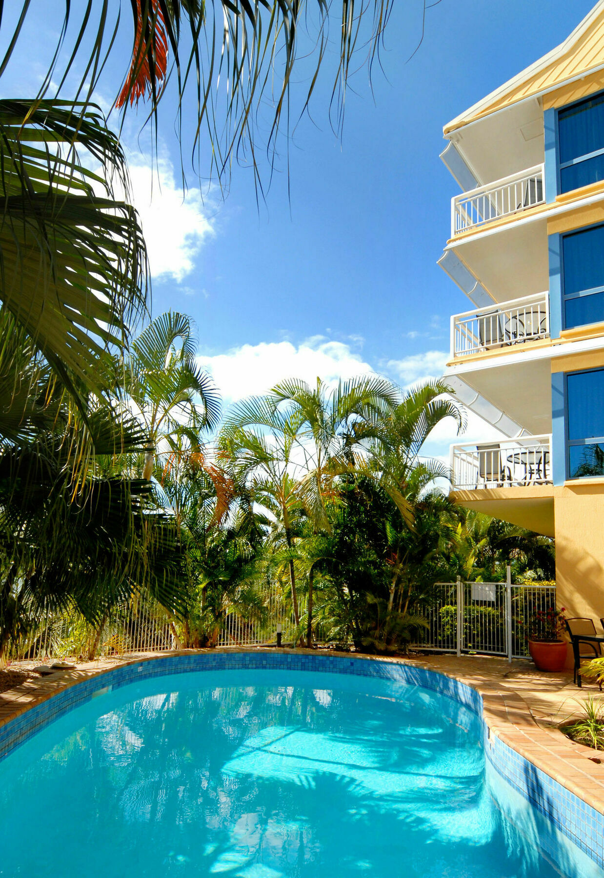 Coral Sea Vista Apartments Ерлі-Біч Екстер'єр фото